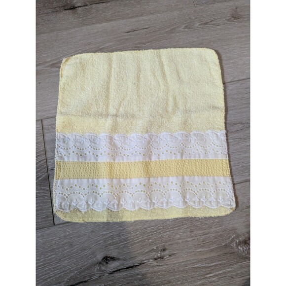 Vintage 70s Martex 3 Piece Bath Towel Set Yellow Lace Cotton MCM Cottagecore - Picture 10 of 12